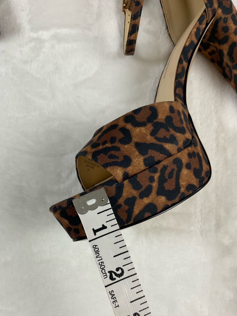 Jessica Simpson Animal Print Platform Heels Ankle Strap Size 8.5 - Picture 9 of 10